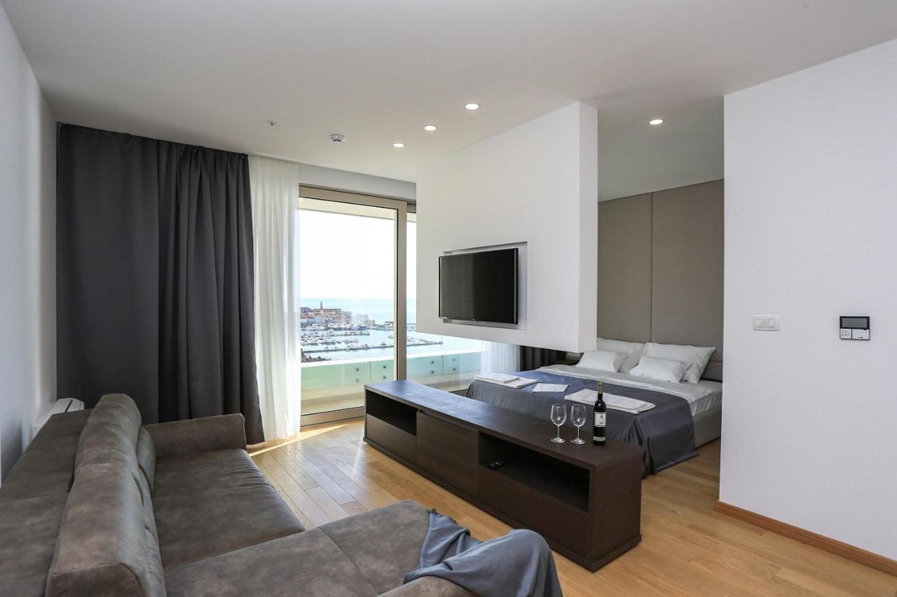 Apartments Lux Budva Exteriör bild