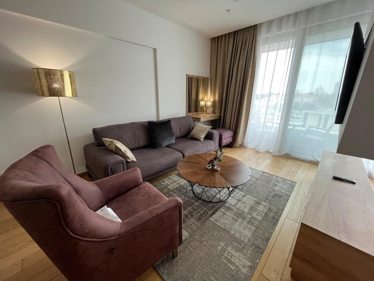 Apartments Lux Budva Exteriör bild
